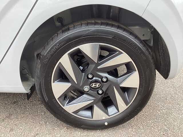 Hyundai i10 1.0 [63] Advance 5dr [Nav]