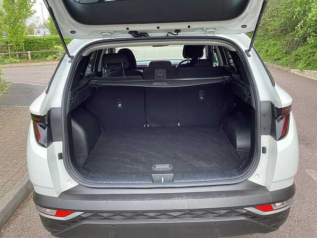 Hyundai TUCSON 1.6 TGDi SE Connect 5dr 2WD White