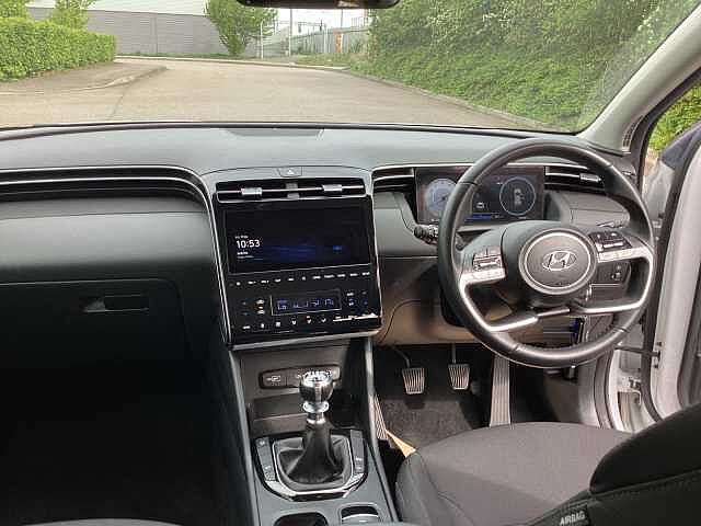 Hyundai TUCSON 1.6 TGDi SE Connect 5dr 2WD White
