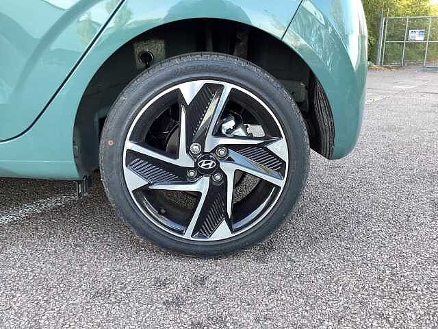 Hyundai i10 1.2 [79] Premium 5dr [Nav]