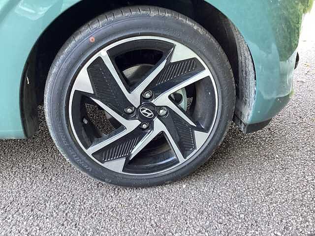 Hyundai i10 1.2 [79] Premium 5dr [Nav]