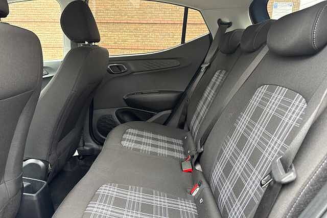 Hyundai i10 PREMIUM
