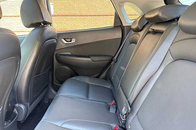 Hyundai KONA 1.6 GDi Hybrid Ultimate 5dr DCT Cyber Grey