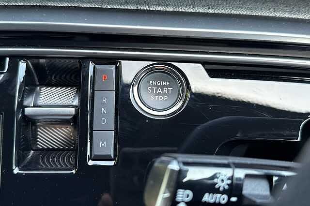Peugeot 5008 1.2 Hybrid 136 GT 5dr e-DSC6
