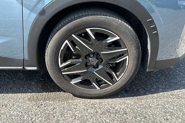 Peugeot 5008 1.2 Hybrid 136 GT 5dr e-DSC6