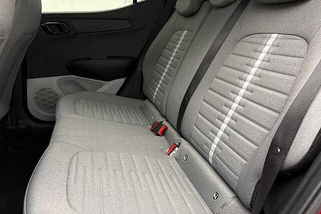 Hyundai KONA 1.6T 138 Advance 5dr