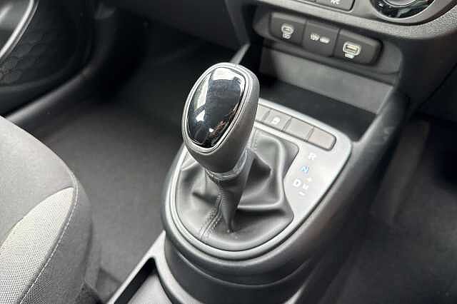 Hyundai i10 1.0 [63] Advance 5dr Auto [Nav]