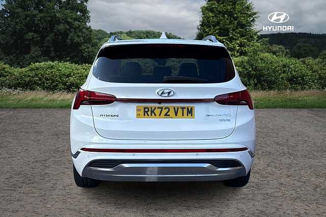 Hyundai SANTA FE 1.6 TGDi Hybrid Ultimate 5dr 4WD Auto White