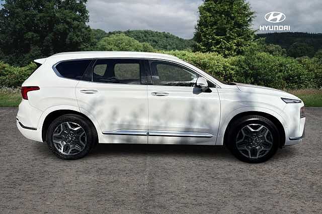 Hyundai SANTA FE 1.6 TGDi Hybrid Ultimate 5dr 4WD Auto White