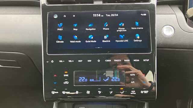 Hyundai TUCSON 1.6 TGDi Plug-in Hybrid Ultimate 5dr 4WD Auto Estate Grey