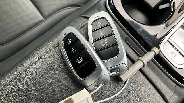 Hyundai TUCSON 1.6 TGDi Plug-in Hybrid Ultimate 5dr 4WD Auto Estate Grey