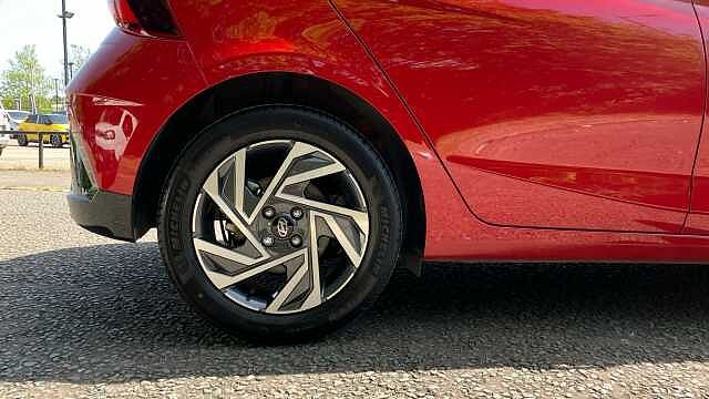Hyundai I20 1.0T GDi Advance [Nav] 5dr Petrol Hatchback Red