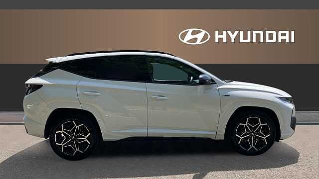 Hyundai TUCSON 1.6 TGDi Hybrid 230 N Line S 5dr 2WD Auto Hybrid Estate White