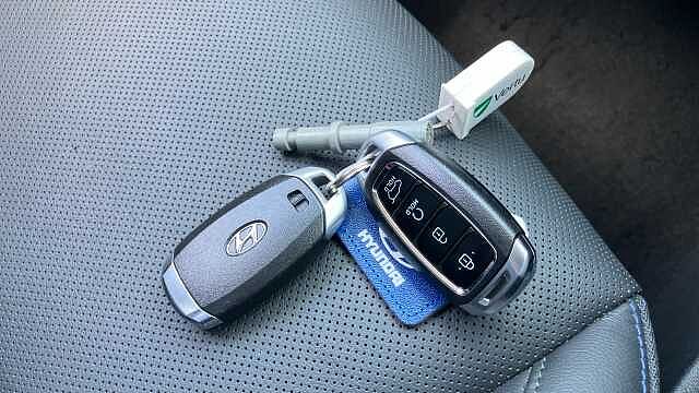 Hyundai KONA 150kW Ultimate 64kWh 5dr Auto Electric Hatchback