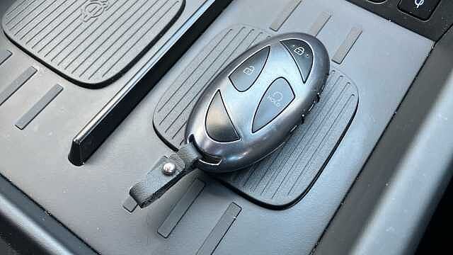 Hyundai SANTA FE 1.6 TGDi Hybrid Calligraphy 5dr 4WD Auto Hybrid Estate