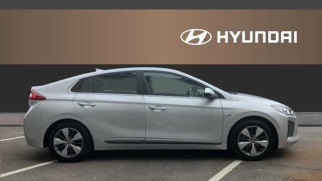 Hyundai IONIQ 1.6 GDi Plug-in Hybrid Premium 5dr DCT Hatchback Silver
