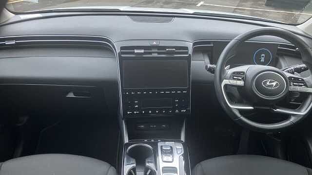 Hyundai TUCSON 1.6 TGDi Hybrid 230 SE Connect 5dr 2WD Auto Hybrid Estate White