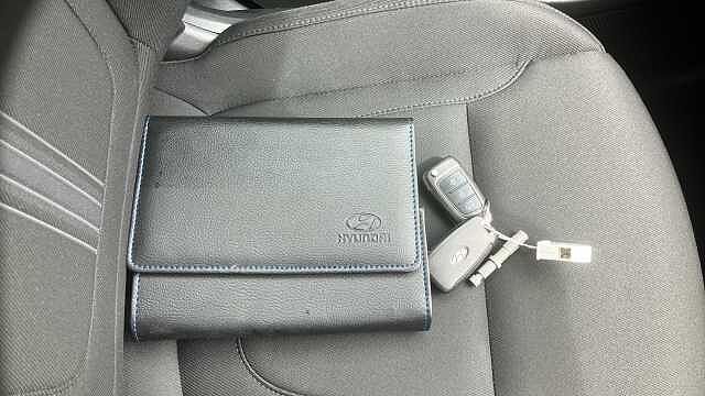 Hyundai TUCSON 1.6 TGDi Hybrid 230 SE Connect 5dr 2WD Auto Hybrid Estate White