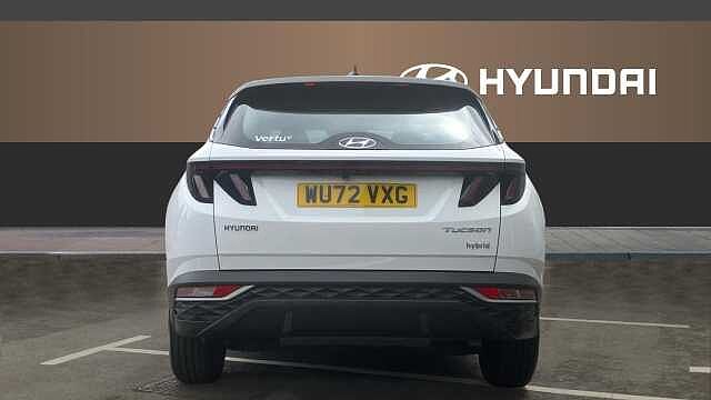 Hyundai TUCSON 1.6 TGDi Hybrid 230 SE Connect 5dr 2WD Auto Hybrid Estate White