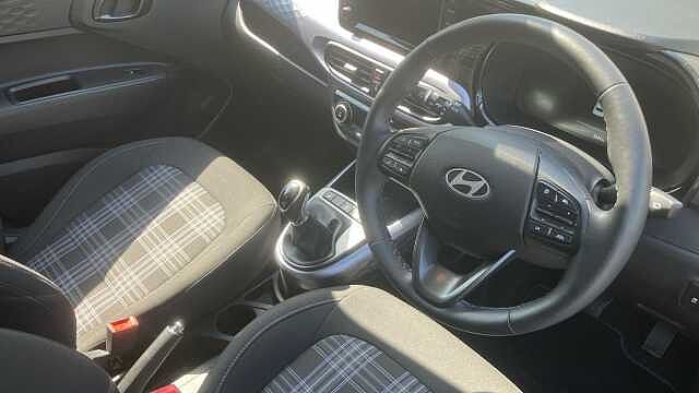 Hyundai i10 1.2 [79] Premium 5dr Auto [Nav] Petrol Hatchback