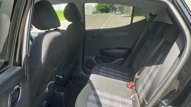 Hyundai i10 1.2 [79] Premium 5dr Auto [Nav] Petrol Hatchback