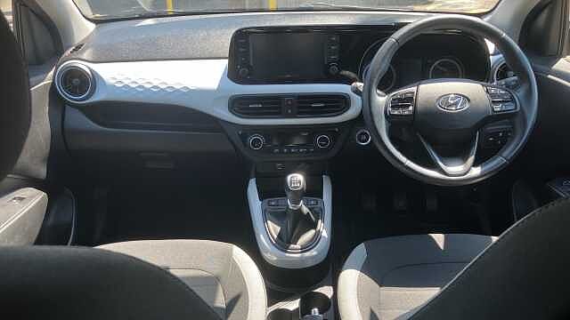 Hyundai i10 1.0 MPi Premium 5dr Petrol Hatchback