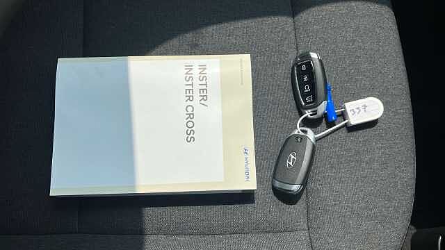 Hyundai INSTER 85kW 02 49kWh 5dr Auto Electric Hatchback