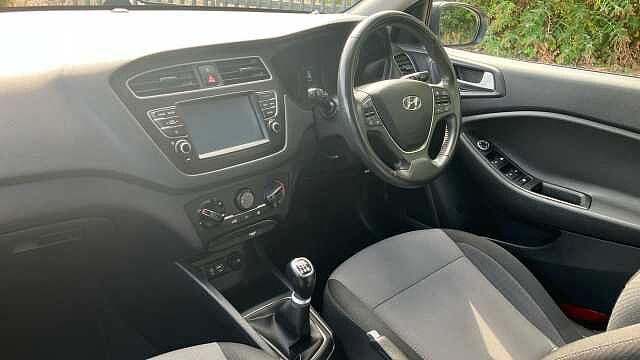 Hyundai I20 1.2 MPi Play 5dr Petrol Hatchback White