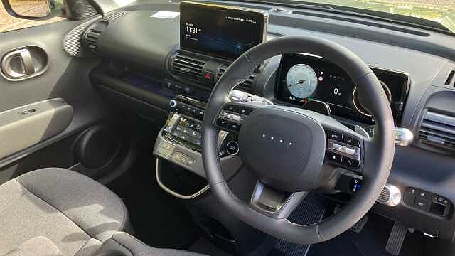Hyundai INSTER 85kW 02 49kWh 5dr Auto Electric Hatchback