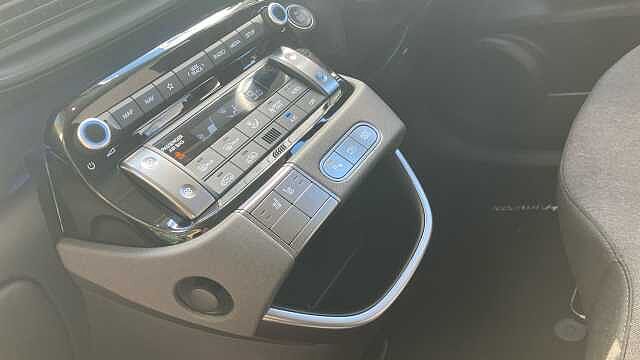 Hyundai INSTER 85kW 02 49kWh 5dr Auto Electric Hatchback