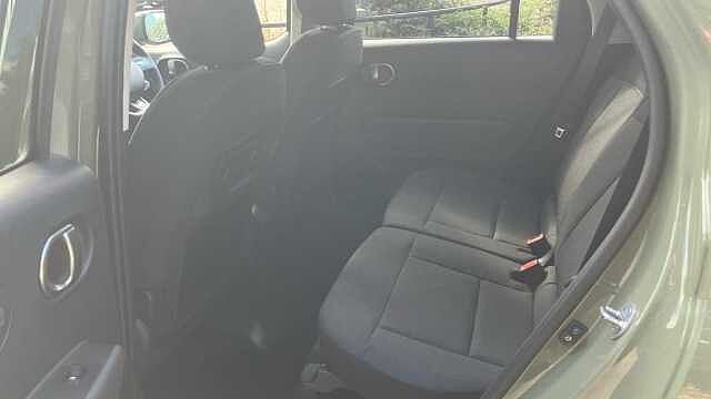 Hyundai INSTER 85kW 02 49kWh 5dr Auto Electric Hatchback