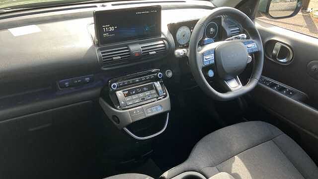 Hyundai INSTER 85kW 02 49kWh 5dr Auto Electric Hatchback