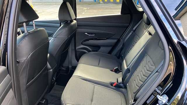 Hyundai TUCSON 1.6T 239 Hybrid Black Line 5dr Auto Hybrid Estate Abyss Black - Pearl