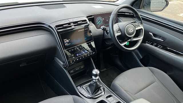 Hyundai TUCSON 1.6 TGDi SE Connect 5dr 2WD Petrol Estate White