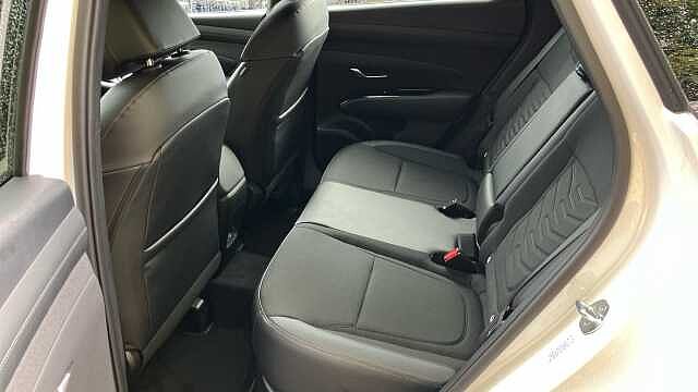 Hyundai TUCSON 1.6T 239 Hybrid Black Line 5dr Auto Hybrid Estate Serenity White - Pearl
