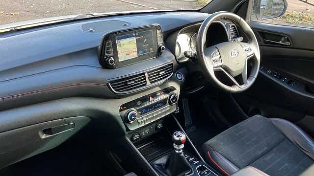 Hyundai TUCSON 1.6 TGDi 177 N Line 5dr 2WD Petrol Estate White