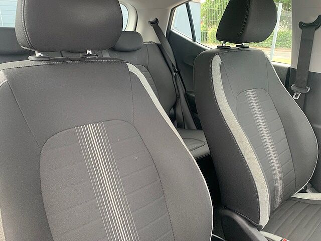 Hyundai i10 1.0 MPi SE Connect 5dr Auto