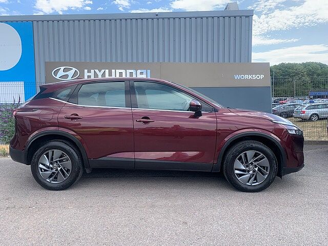 Nissan QASHQAI 1.3 DiG-T MH 158 Acenta Premium 5dr Xtronic Red