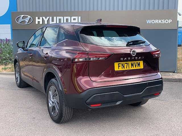 Nissan QASHQAI 1.3 DiG-T MH 158 Acenta Premium 5dr Xtronic Red