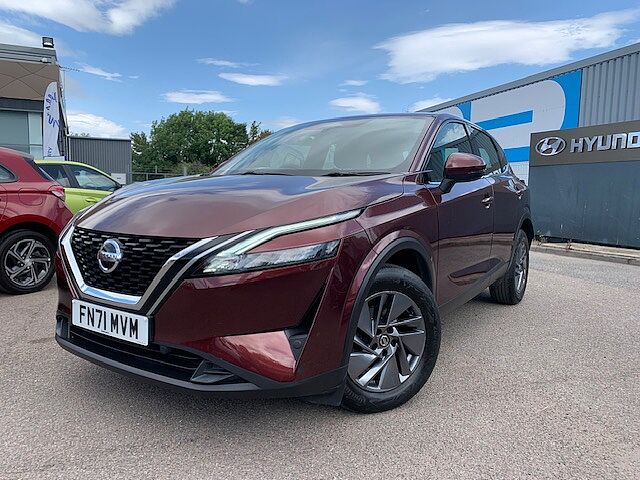 Nissan QASHQAI 1.3 DiG-T MH 158 Acenta Premium 5dr Xtronic Red