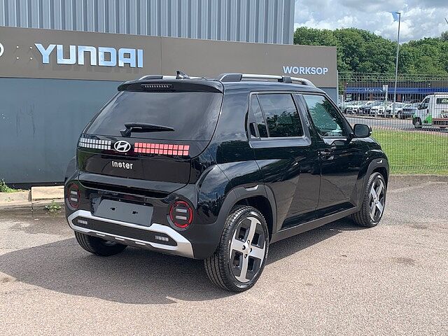Hyundai INSTER 85kW 02 49kWh 5dr Auto Black