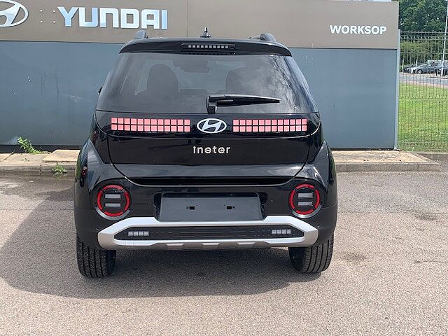 Hyundai INSTER 85kW 02 49kWh 5dr Auto Black