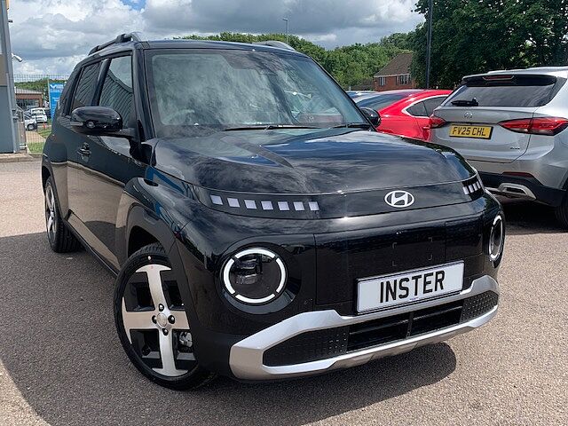 Hyundai INSTER 85kW 02 49kWh 5dr Auto Black