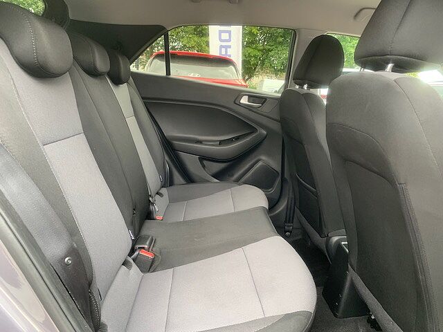 Hyundai i20 1.2 MPi Play 5dr