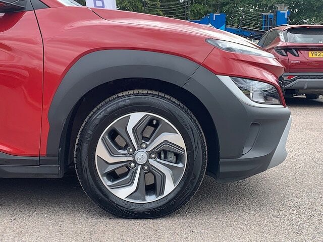 Hyundai KONA 1.6 GDi Hybrid SE Connect 5dr DCT Red