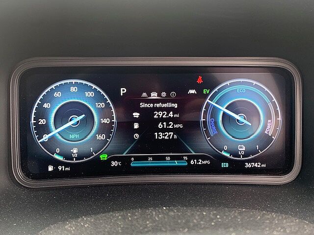 Hyundai KONA 1.6 GDi Hybrid SE Connect 5dr DCT Red