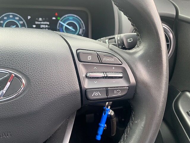 Hyundai KONA 1.6 GDi Hybrid SE Connect 5dr DCT Red