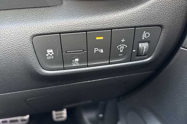 Hyundai KONA 150kW Premium 64kWh 5dr Auto Grey