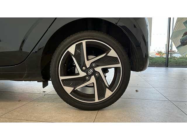 Hyundai I10 I10 1.2 [79] Premium 5dr [Nav] BLACK