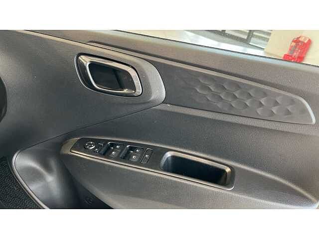 Hyundai I10 I10 1.2 [79] Premium 5dr [Nav] BLACK